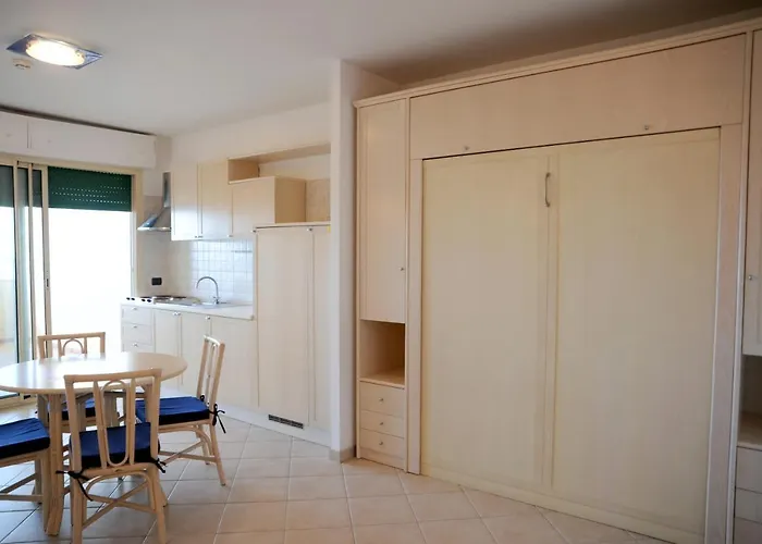 Aparthotel Lo Smeraldo 4*