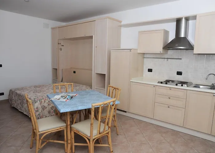 Lo Smeraldo 아파트호텔